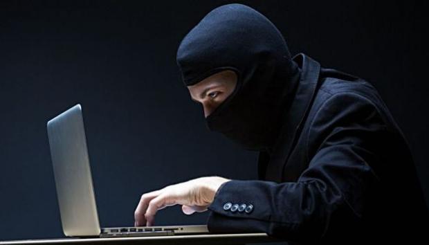 ФСБ боїться "бандерівських хакерів". Ілюстрація: ЖЖ.