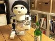 Соцмережі підкорив робот-випивоха - товариш по чарці, зроблений в Кореї (відео)