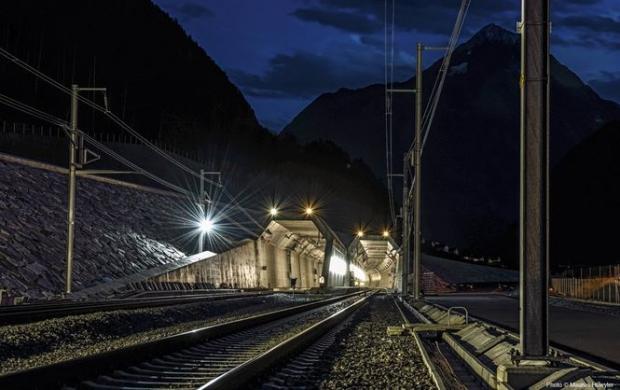 Роботи по будівництву Готардського тунелю почалися 17 років тому. Фото: Switzerland Tourism.