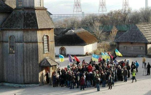 Пісенний флешмоб у Запоріжжі. Фото: telegraf.com.ua