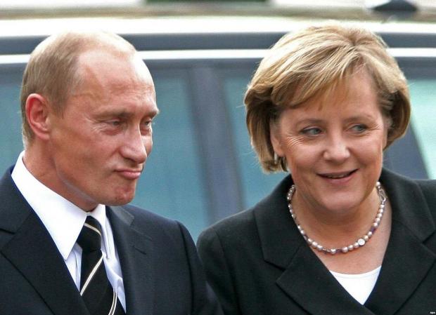 Новий рік передвіщає новий етап протистояння Росії з Заходом. В.Путін та А.Меркель. Фото: Joinfo.ua.