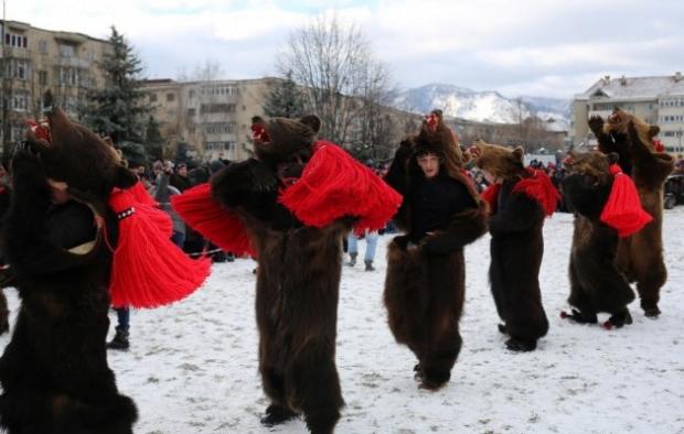 Танець ведмедів у Румунії. Фото: 24 канал.