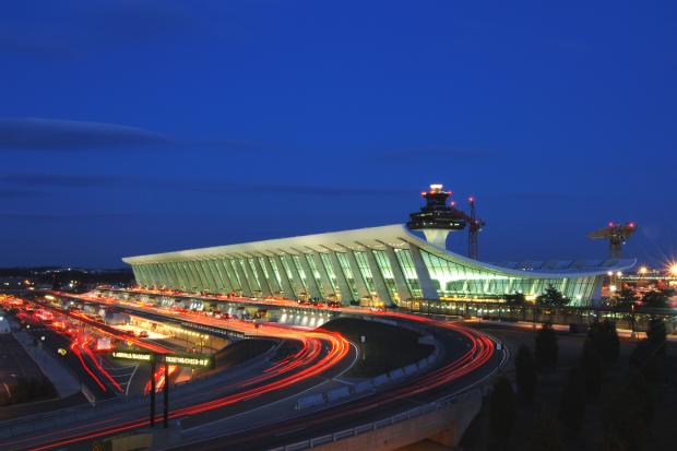 Аеропорт імені Даллеса у Вашингтоні. Фото: Artishock.org.