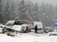 В Україну йдуть сніг і морози: Автомобілістам радять бути особливо уважними