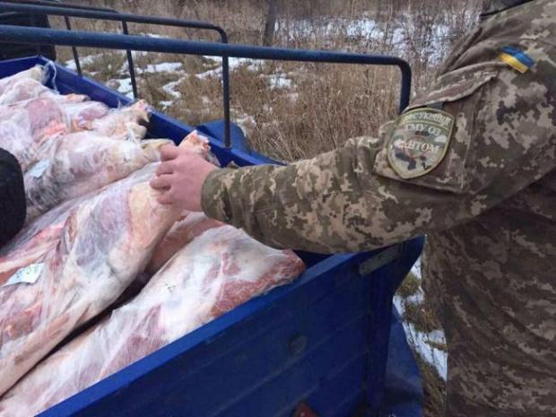 Терористична "ЛНР" залишилася без 2 тонн контрабандної свинини. Фото: sprotyv.info.