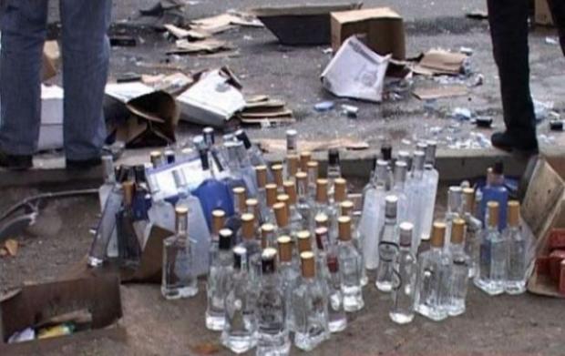 В Рязані жителі атакували смітник з алкоголем. Фото: rbc.ua.