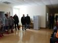 Пафосне свято з нагоди появи холодильника: Чим займаються чиновники на Хмельниччині