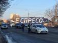 Поблизу ліцею у Києві водій елітного позашляховика збив трьох дітей (фото)