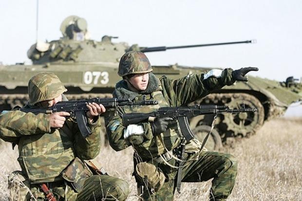 Російська армія вже біля кордонів України. Ілюстрація: "Військова панорама"