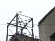 Минулий тиждень видався для ЗСУ вдалим: Бійці АТО підняли український прапор над шахтою 
