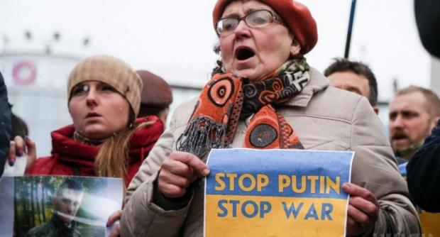 Стоп Путин! Стоп война! фото: УНИАН