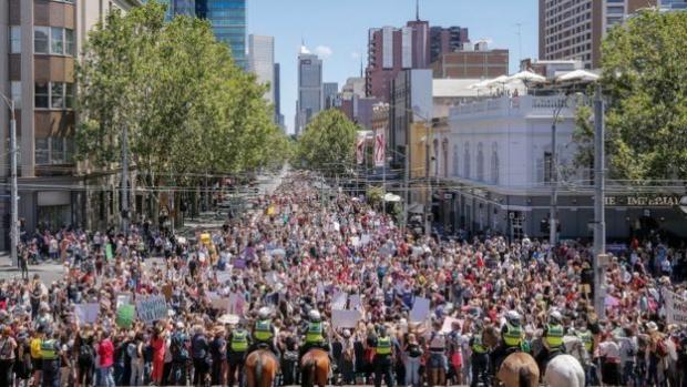 60/5000 На акцію протесту в Сіднеї прийшли понад три тисячі осіб