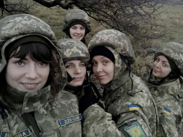Українські жінки-військовослужбовці. Фото: ФБ