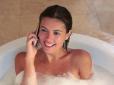 Люди, будьте обережнішими: У Києві дівчина отримала страшні опіки, розмовляючи у ванній по телефону