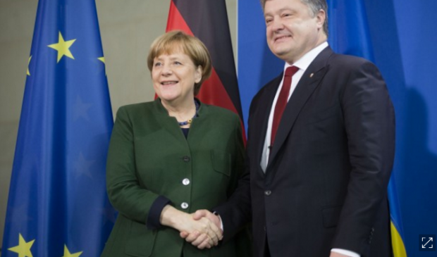 Ангела Меркель та Петро Порошенко. Фото: Сайт президента України.