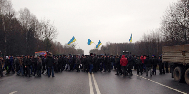 Блокування дороги на Кропивниччині. Фотоhttp://tsn.ua/