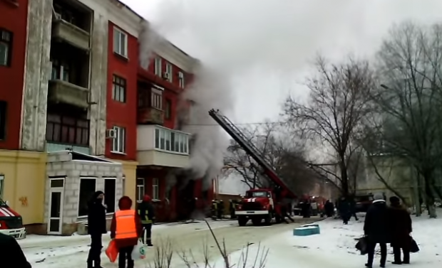 В Луганську стався вибух в житловому будинку. Скріншот.
