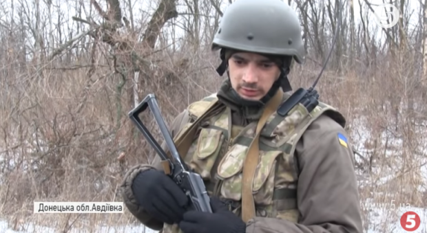 Український військовий розповів про ситуацію під Авдіївкою. Фото: скріншот з відео.