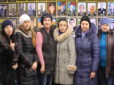 Якщо це допоможе звільнити наших хлопців, ми поїдемо туди: Родичі полонених бійців АТО підтримали блокаду окупованого Донбасу (відео)