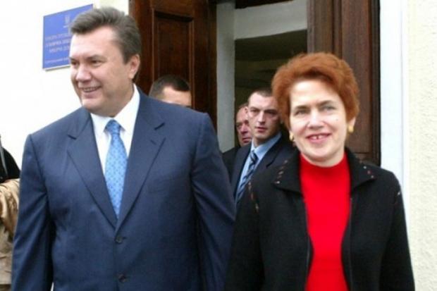 Колишній президент та його колишня дружина. Фото: glavny.tv.