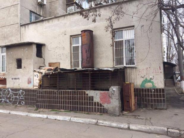Держслужбовці незаконно продали майно Міноборони. Фото odesa.depo.ua