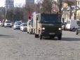 На посилення редутів: Колону з підкріпленням для блокувальників ОРДЛО правоохоронці затримали у Слов'янську (відео)