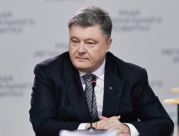 Петро Порошенко під час засідання Ради регіонального розвитку. Фото:http://www.president.gov.ua/