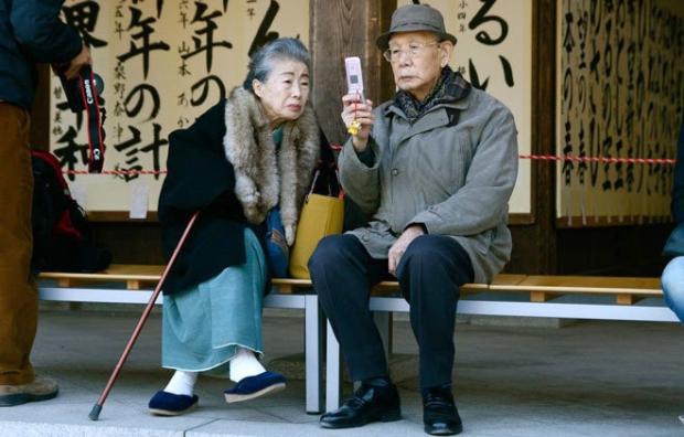 Японські пенсіонери. Ілюстрація:http://edo-tokyo.livejournal.com/