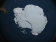 NASA: Глобальні рівні морського льоду в Арктиці й Антарктиці досягли найнижчих показників (відео)