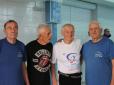 Дружна команда: Дев'яносторічні дідусі у Запоріжжі спробують побити світовий рекорд з плавання