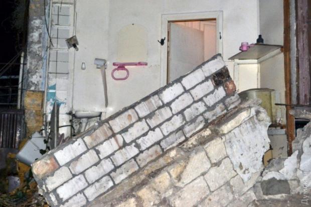 В Одесі у будинку обвалилася стіна. Фото:http://odesa.depo.ua