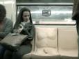 Пасажири обурені: У Мехіко в метро з'явилися сидіння з «пенісами» - тільки для чоловіків