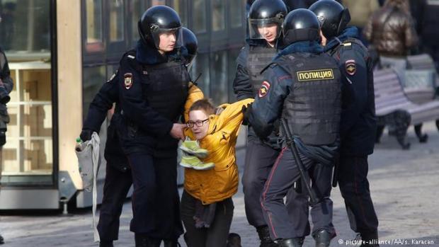 Затримання школяра в Москві, 26 березня 2017 року. Фото: Deutsche Welle.