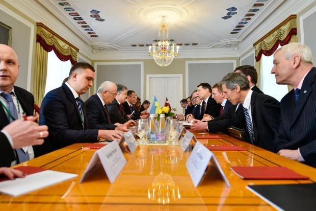 У Президента повідомили про  досягнуті домовленості з Латвією. Фото: twitter.com/STsegolko.