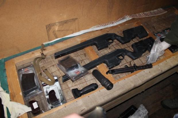Зброя, з якої планували вбити молдавського оліхарха. Фото: прес-служба ДПСУ.