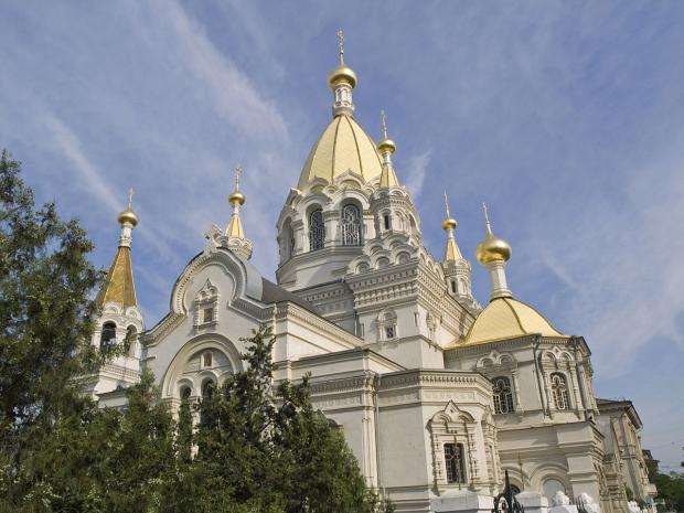 Покровський собор у Севастополі. Фото: tonkosti.ru.