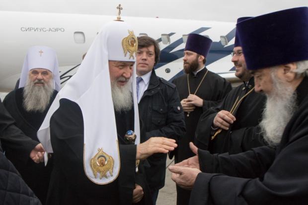 Патріарх Кирило та його літак. фото:http://mr7.ru/