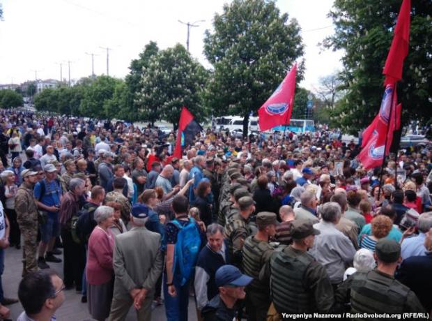 Сутички у Запоріжжі. Фото:https://www.radiosvoboda.org/