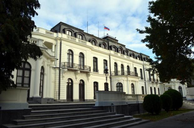 Російське посольство у Празі. Фото: Вікіпедія.