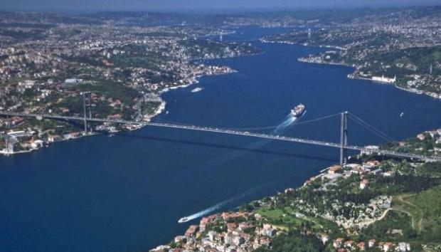 Туреччина перекрила проходження суден через Босфор. Фото: Укрінформ.