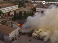 У Києві на Видубичах спалахнула масштабна пожежа (фото, відео)