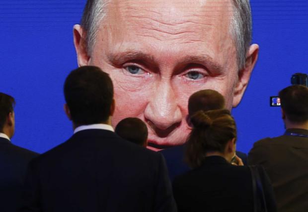 Путін на економічному форумі у Петербурзі. Ілюстрація:7days.us