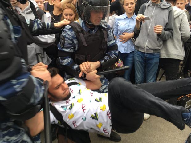 Арешти протестувальників у Москві. Ілюстрація:уніан