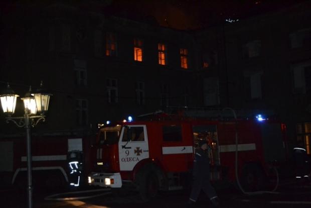 Пожежа в Одесі. Фото: прес-служба ДСНС.