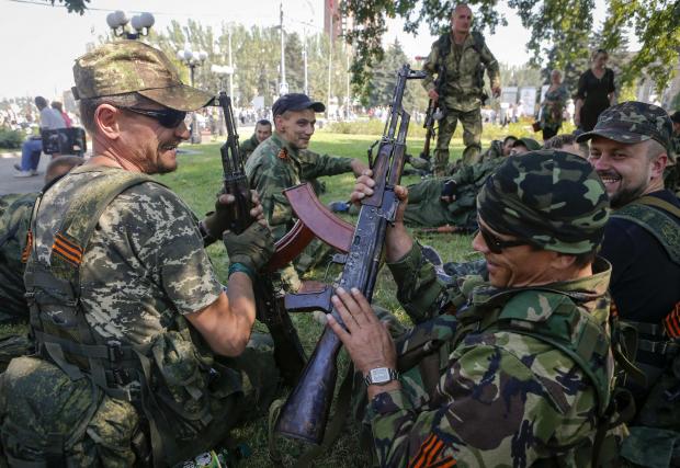 Російські військові на Донбасі. Фото: День.