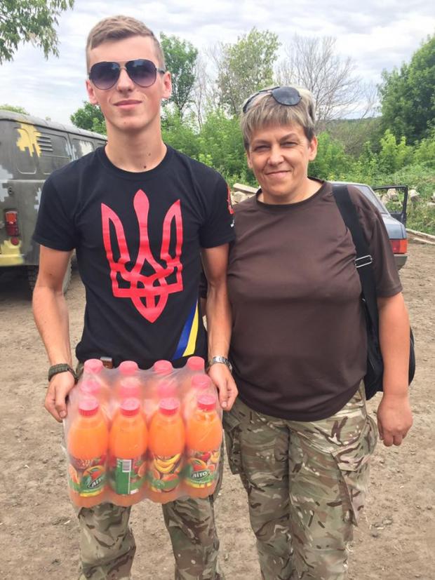 Євдокія Романчич і її син. Фото: Фейсбук.