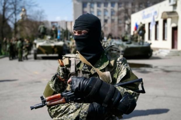 Бойовикам "ДНР" готують нові казарми. Фото: 5 канал.
