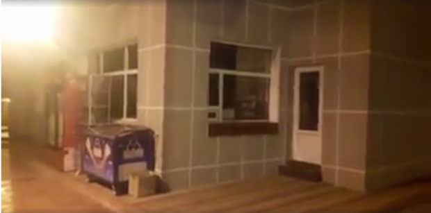 Прозорий туалет на Вінниччині. Фото: скріншот з відео.