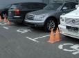 В Україні значно підвищуються штрафи за паркування на місцях для інвалідів