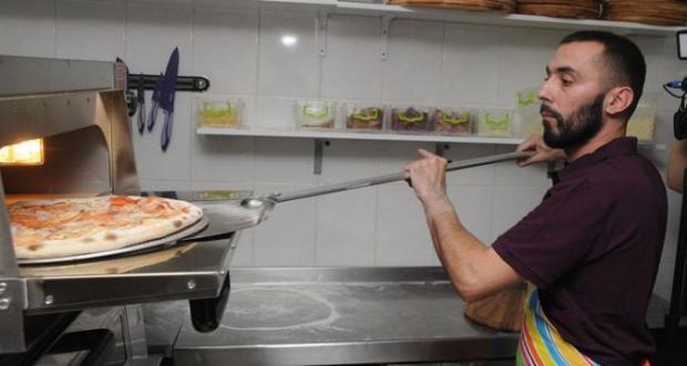 У "Піца ветерано" обслуговуватимуть виключно українською. Фото:NewsOboz